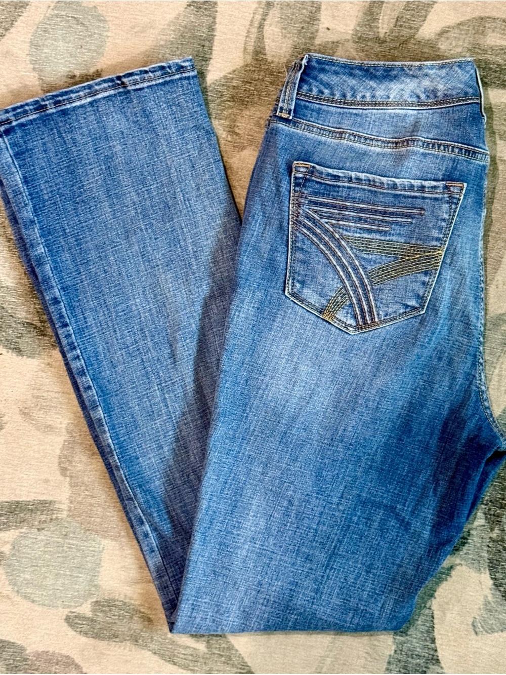 Seven7 Boot - Othello Wash bootcut jeans size 12